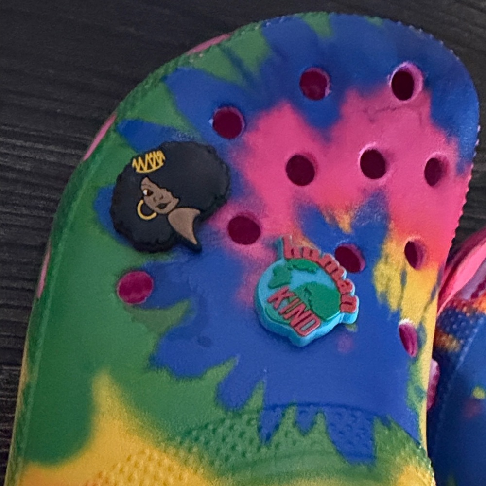 Tiedye CROCS - Picture 6 of 8